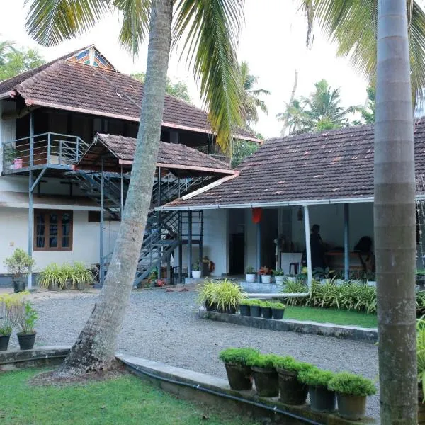 ART Marari Beach house，位于马拉利库兰的酒店
