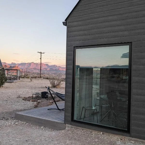 Stardust Luxury Cottage with loft & a great view，位于特灵瓜的酒店