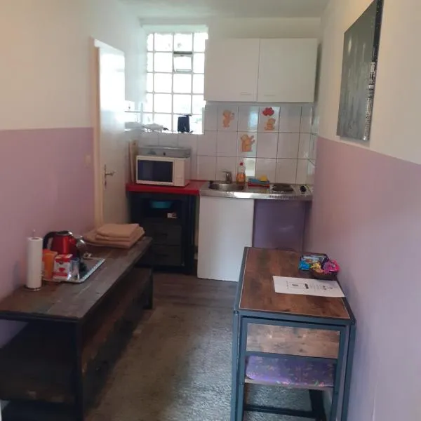 Apartment 4 nähe Elmshorn Barmstedt，位于Bokholt-Hanredder的酒店