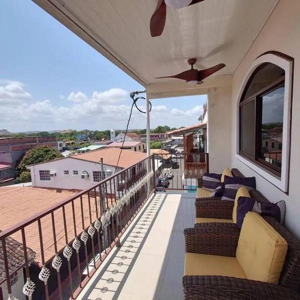 P H Claribel Piso 3 en Las Tablas al lado del Hotel Presidente，位于拉斯塔布拉斯的酒店