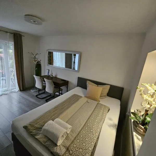 Sunny room 2，位于丁克尔斯比尔的酒店