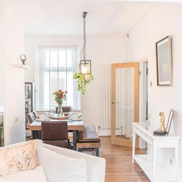 Luxury townhouse in Workington，位于沃金顿的酒店