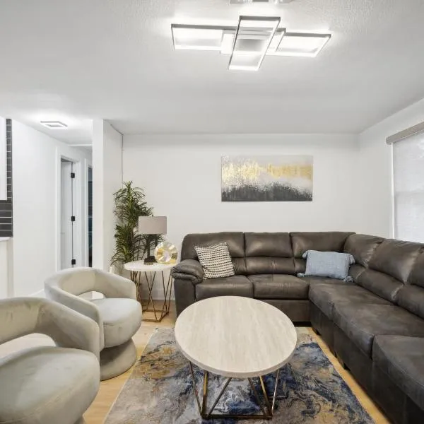 3Bd 2Ba House with Parking Laundry and Large Patio，位于拉哥的酒店