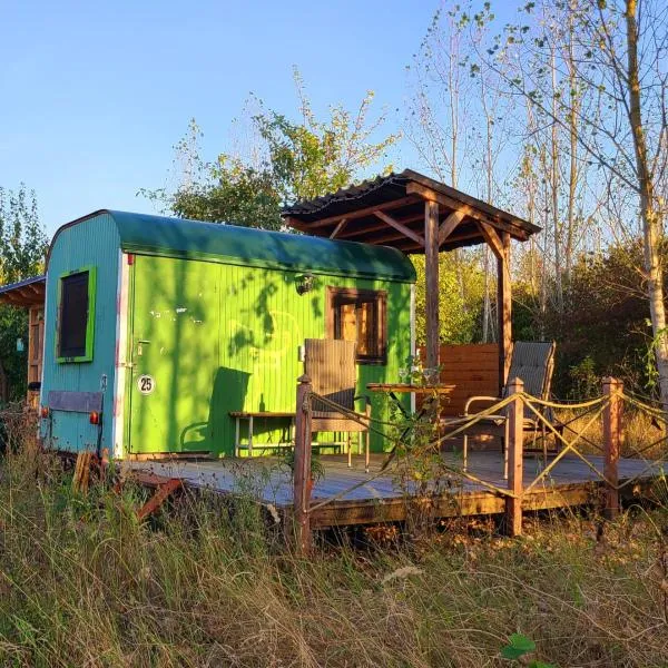 Bauwagen, Tiny House in Warnitz am Oberuckersee，位于Melzow的酒店