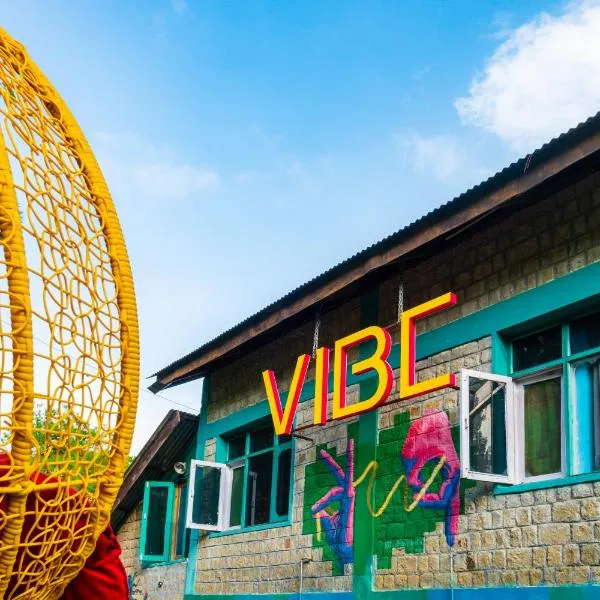 Vibe Hostel，位于达兰萨拉的酒店