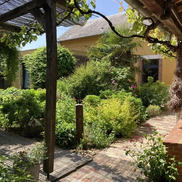 Le 16 maison d'hôtes en Berry，位于Henrichemont的酒店