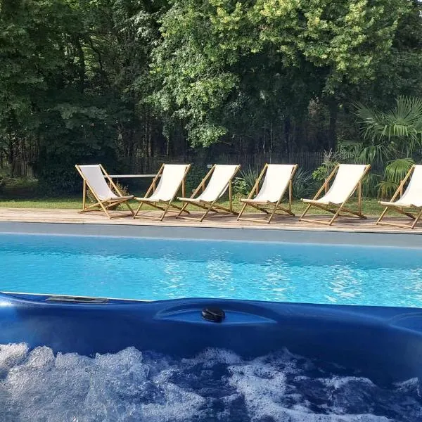 Domaine de Cachaou Logis du Pujeau sauna & spa piscine chauffée，位于萨莱的酒店