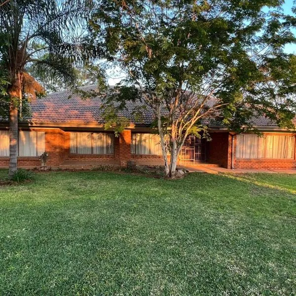 Kremetart Villa，位于Alldays的酒店