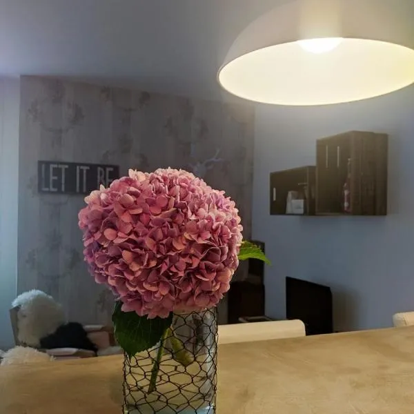 Apartamento en planta baja de chalet，位于Berango的酒店