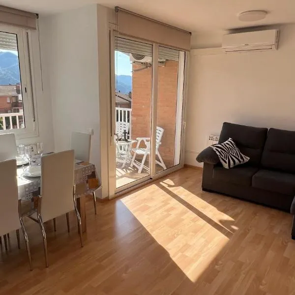 Apartament reformat al Berguedà 6p，位于Sant Jordi de Cercs的酒店