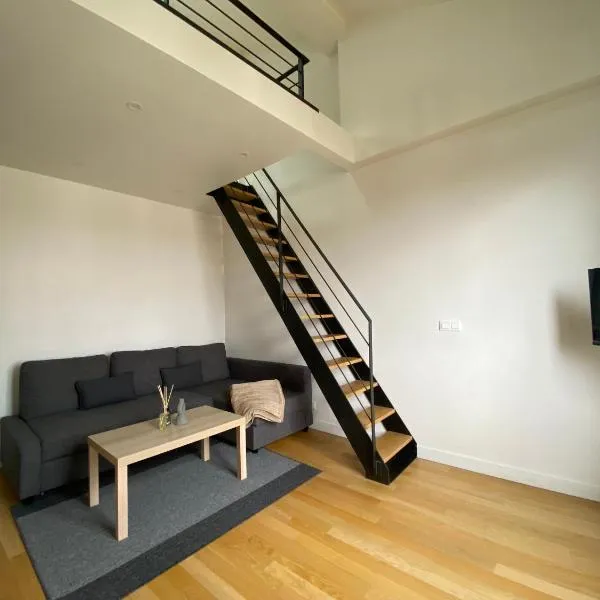Duplex Moderne Luxe-20 min de Paris，位于昂吉安班斯的酒店