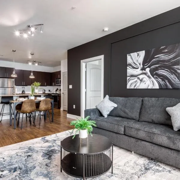 Stylish 2B2B Near Toyota HQ The Star Legacy West 2359，位于弗赖拉辛的酒店