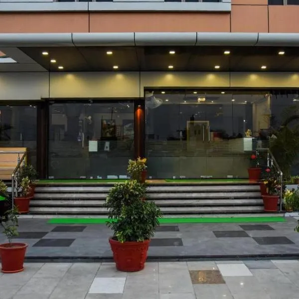 Hotel Shyam Palace，位于普杰的酒店