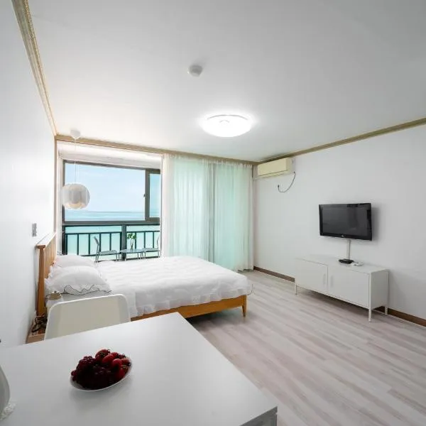 Wando Love You Pension，位于Wando的酒店