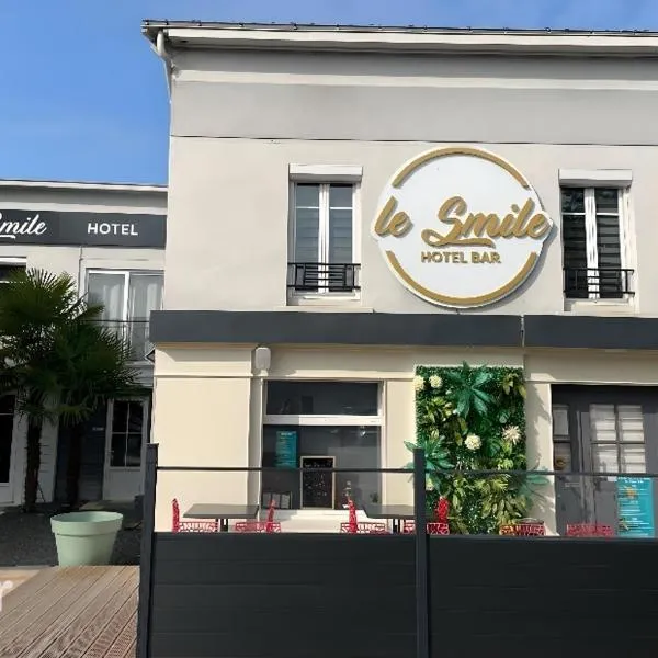 Hôtel Le Smile，位于尚托奈的酒店