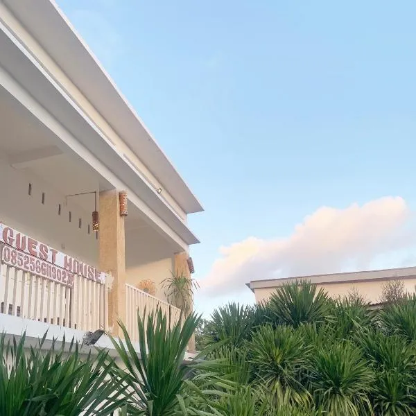Cici Guest House，位于比拉的酒店