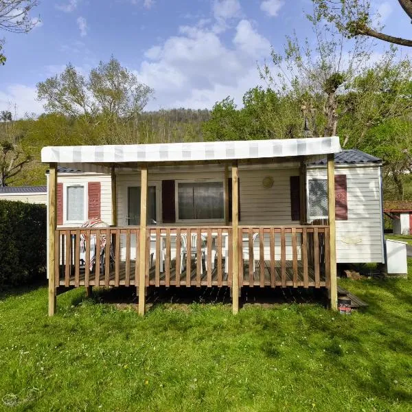 mobile-home camping de la truite，位于Ascarat的酒店