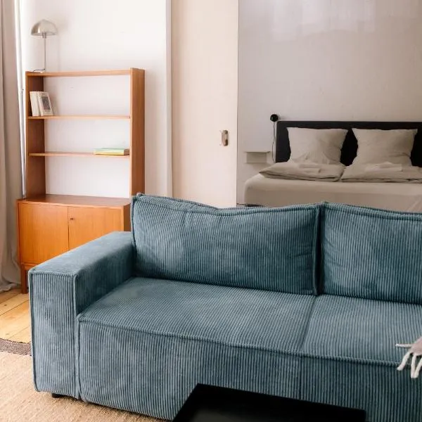 Spacious 3BR Apartment at Schillerkiez - Groups & Families，位于柏林的酒店