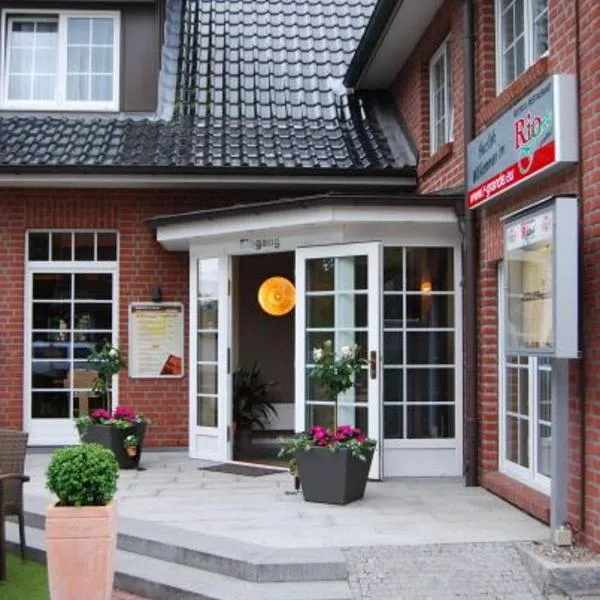 Hotel Altes Landhaus，位于阿伦斯堡的酒店