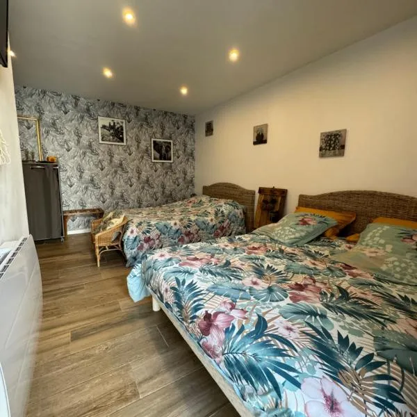 Appartement au pied des dunes，位于Pirou的酒店