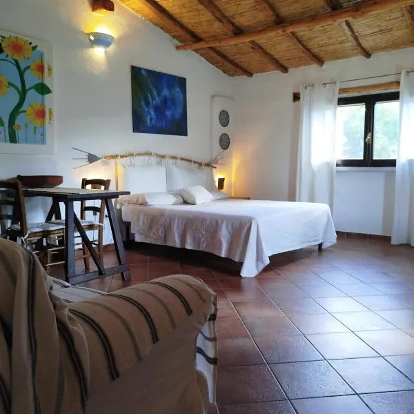 La Casetta，位于Padru的酒店