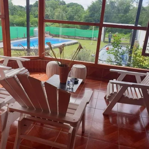 Casa de Campo en el Dique de la Ciénaga，位于El Carmen的酒店