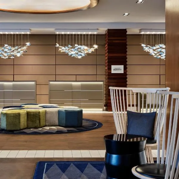 索波特喜来登酒店，位于索波特的酒店