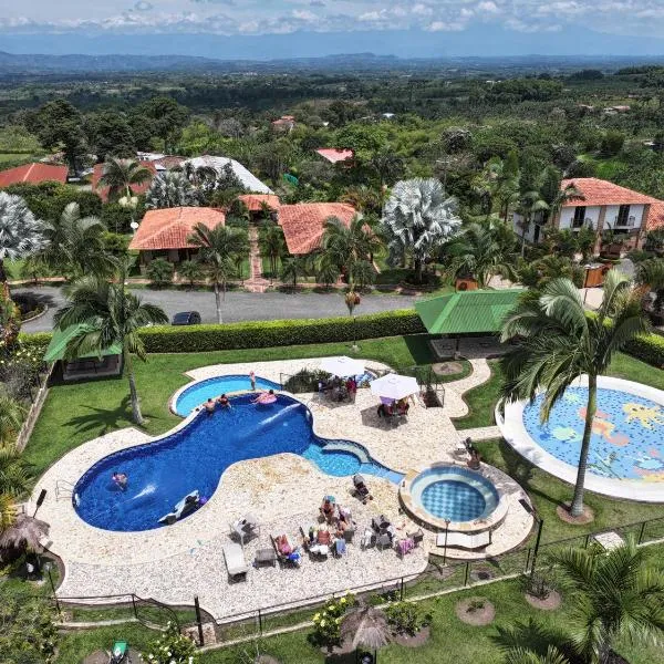 La Victoria Hotel Campestre，位于El Jazmín的酒店