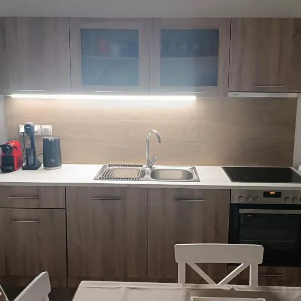 Milos Casa dei Gemelli，位于普拉卡米洛斯的酒店