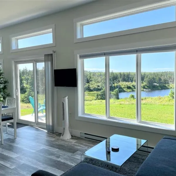 Colindale Beach Villas -- MIni Villas，位于Port Hood的酒店