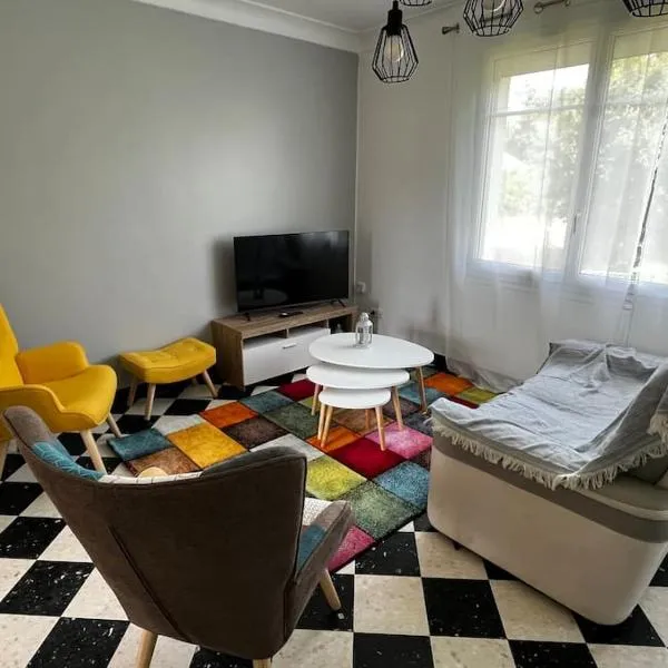 Maison 3 chambres, 2 sdb avec jardin Connerré，位于Duneau的酒店