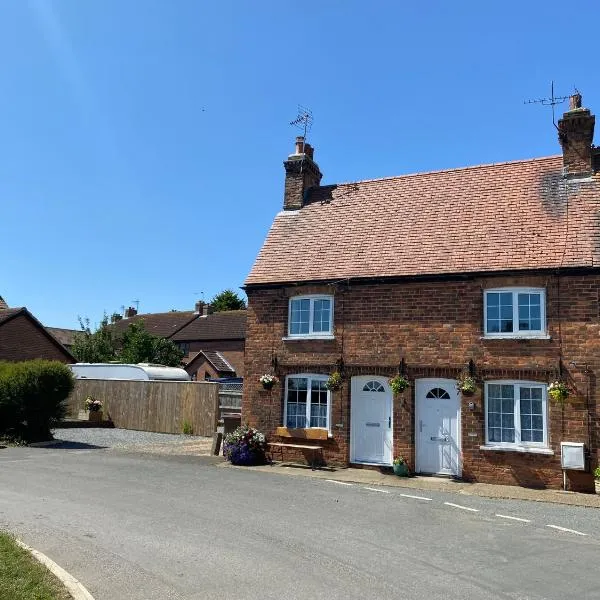 Pretty View Cottage, SEATON，位于Sigglesthorne的酒店