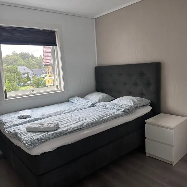 Bedroom close to city center，位于Askøy的酒店