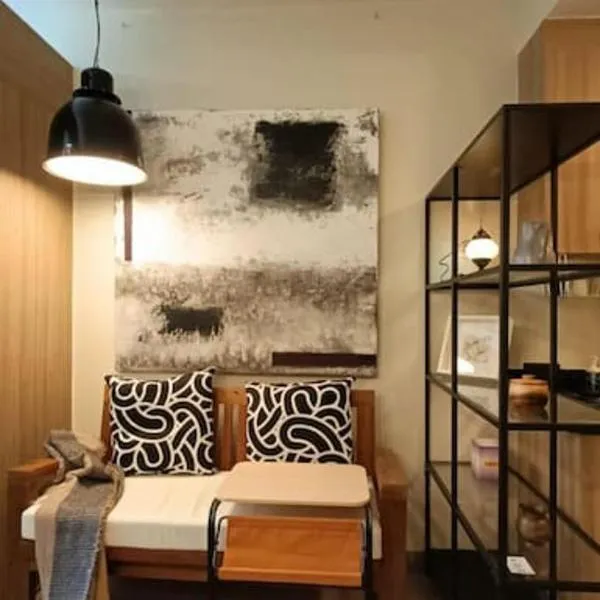 Modern Rustic 1-Bed Condo in MoA Complex，位于马尼拉的酒店