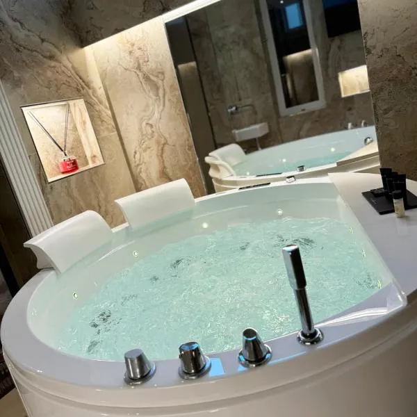 Domus De Cinti Boutique Rooms，位于蒂沃利的酒店