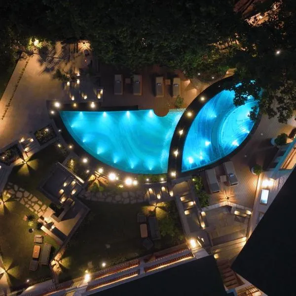 VILEEN Rishikesh - A Wellness Resort by Ganga Kinare，位于Bijni的酒店