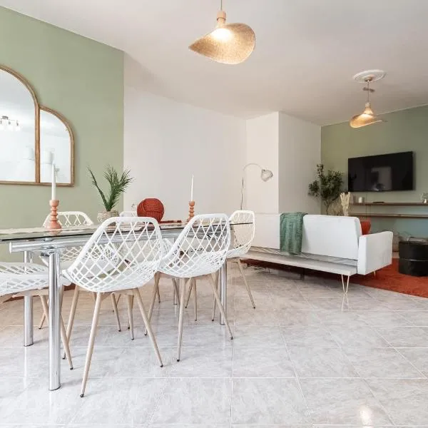 Méditerranée - 200m dal Mare, Parcheggio Privato, Idromassaggio，位于因佩里亚的酒店