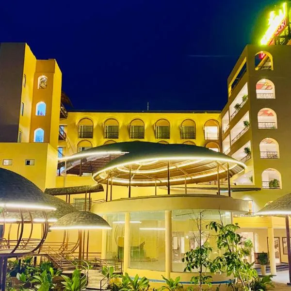 Pukhraj Club And Resort，位于乌贾因的酒店