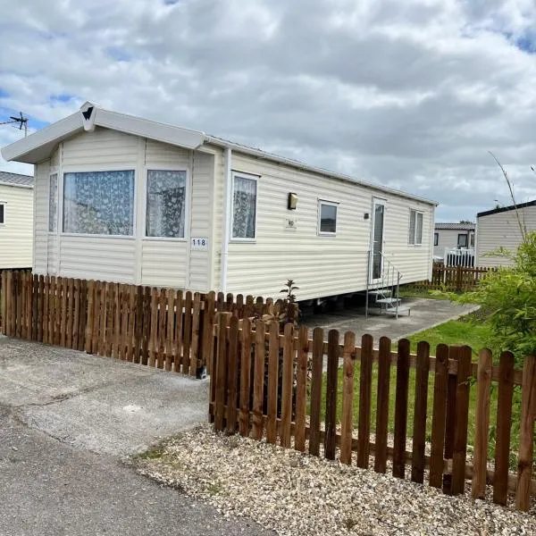 118 holiday resort unity pet friendly caravan brean sands，位于Berrow的酒店