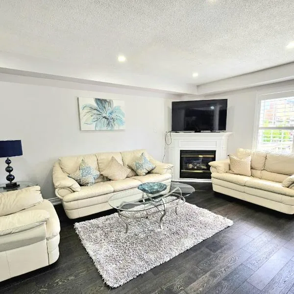 Beautiful 3 bedroom Entire detached home，位于惠特比的酒店