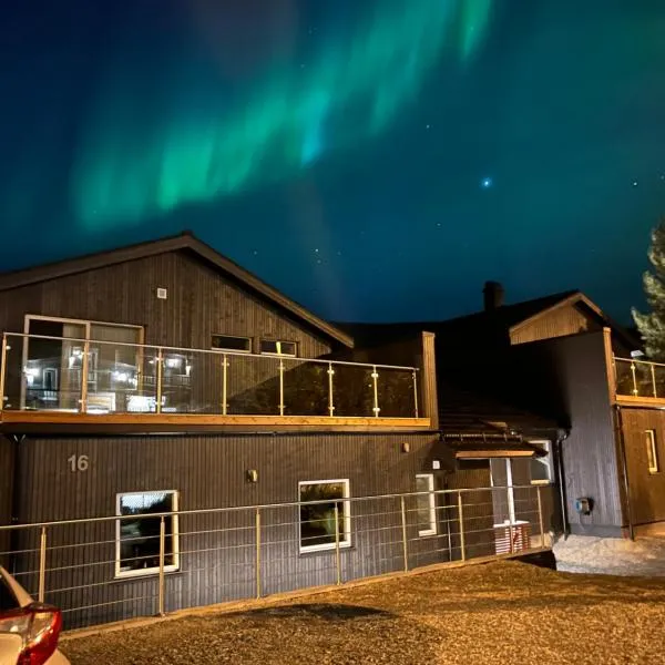 Tromsø Arctic Villa with free parking，位于特罗姆瑟的酒店