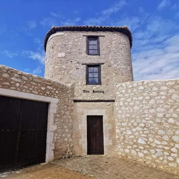 Tour médiévale fortifiée entièrement restauré，位于Saint-Sever的酒店