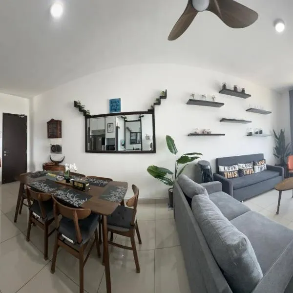Dhancell Executive Homestay 8 Pax NETFLIX WIFI AT DESARU，位于迪沙鲁的酒店