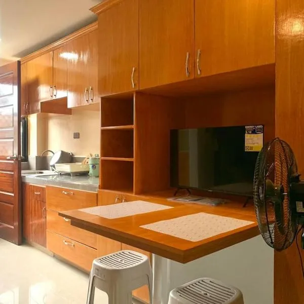 Studio apartment in Mactan, Cebu Rm 202，位于麦克坦的酒店
