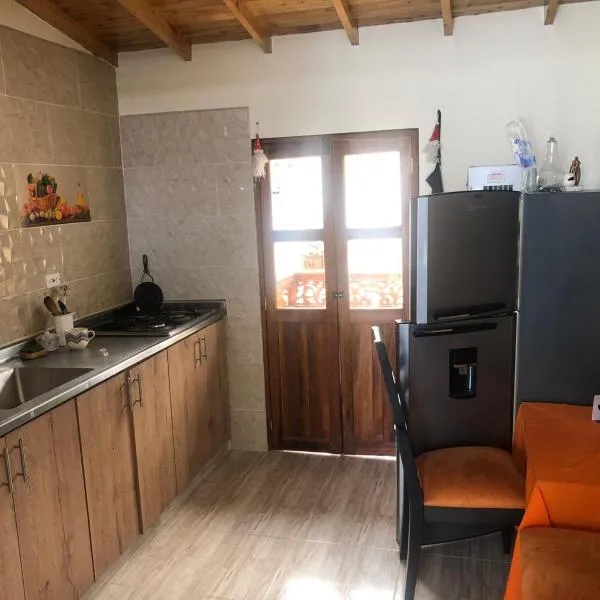 habitación amoblada en sonson antioquia colombia，位于Sonsón的酒店
