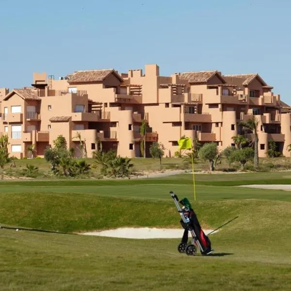 Superb 2 Bed Apartment on Mar Menor Golf Resort with Free WIFI，位于Los Martínez的酒店