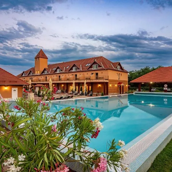 Termál Hotel Vesta，位于Tápiószecső的酒店