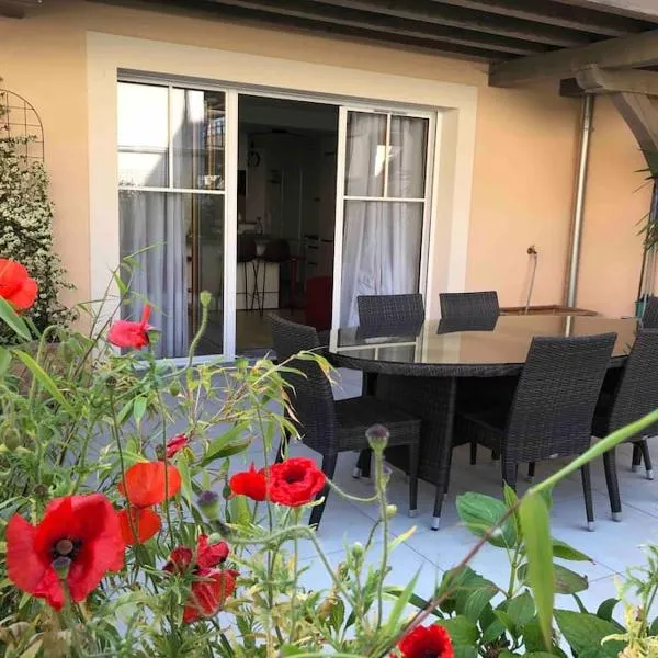 Magnifique appartement & terrasse à Deauville，位于多维尔的酒店