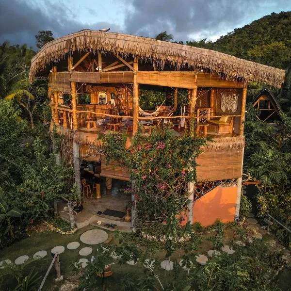 Jungle KingDomes Guest House，位于锡基霍尔的酒店