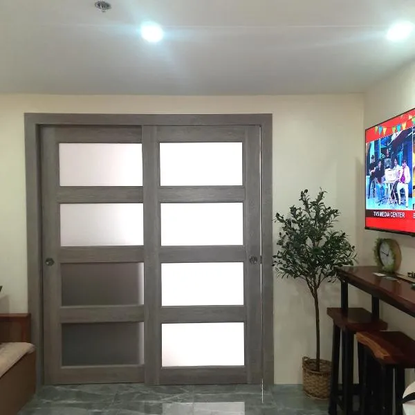 Baguio Condo - City Hub - Urban Oasis in Pines with Pool & Mountain View，位于碧瑶的酒店
